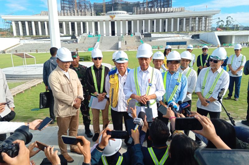 Presiden Jokowi optimistis bisa berkantor di IKN mulai Juli Presiden Jokowi optimistis bisa berkantor di IKN mulai Juli