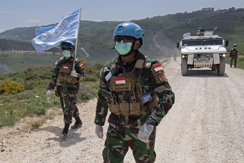 Ketegangan geopolitik dan kebijakan bertetangga baik Ketegangan geopolitik dan kebijakan bertetangga baik