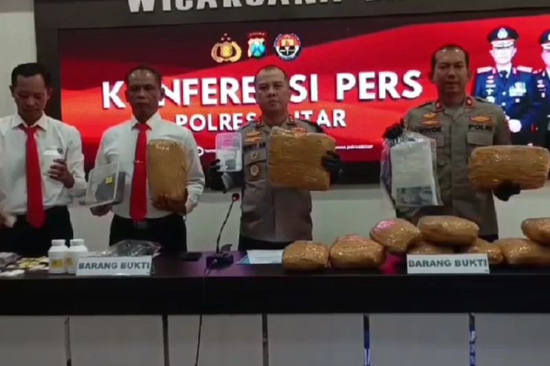 Hasil tes urine dari Kasat Narkoba Polres Blitar positif Hasil tes urine dari Kasat Narkoba Polres Blitar positif