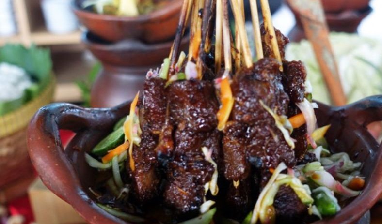 Menurut pakar kesehatan daging menjadi sumber protein dan zat besi Menurut pakar kesehatan daging menjadi sumber protein dan zat besi