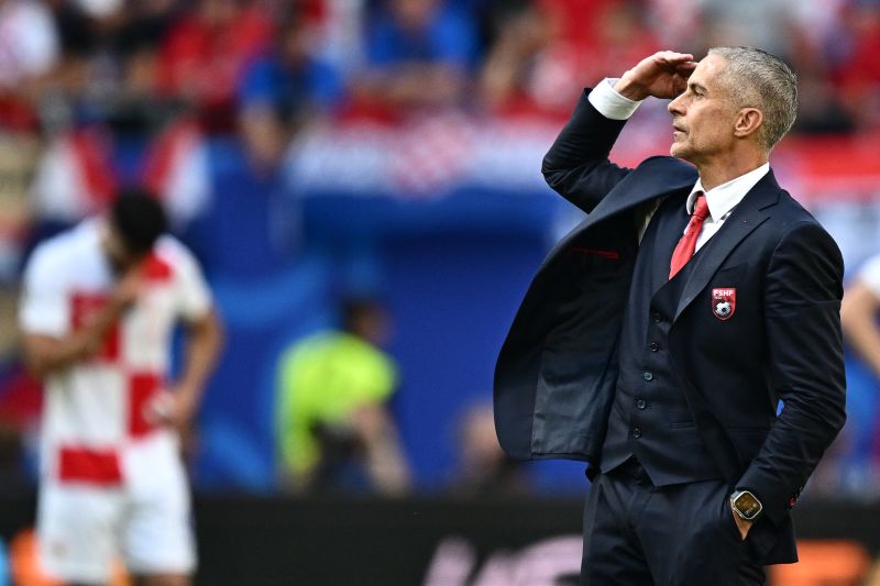 Sylvinho minta Albania nikmati momen imbangi Kroasia