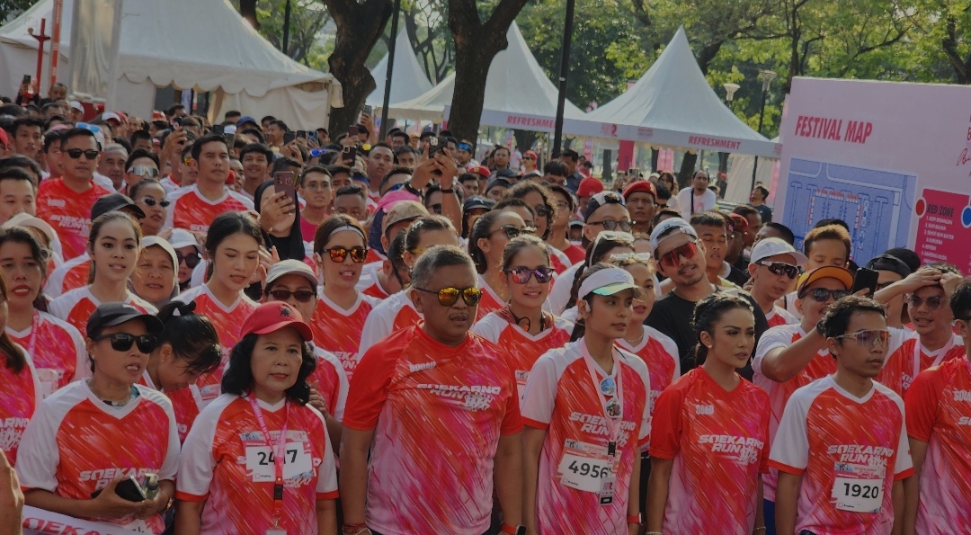Soekarno Run, Sekjen PDIP, Ganjar Pranowo, Hingga Menteri dan Anggota DPR Ikut Jadi Peserta Soekarno Run, Sekjen PDIP, Ganjar Pranowo, Hingga Menteri dan Anggota DPR Ikut Jadi Peserta