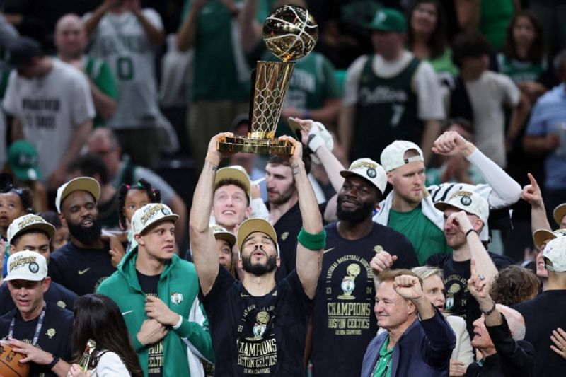 Celtics kalahkan Mavericks di Gim 5, catat sejarah gelar NBA ke-18 Celtics kalahkan Mavericks di Gim 5, catat sejarah gelar NBA ke-18
