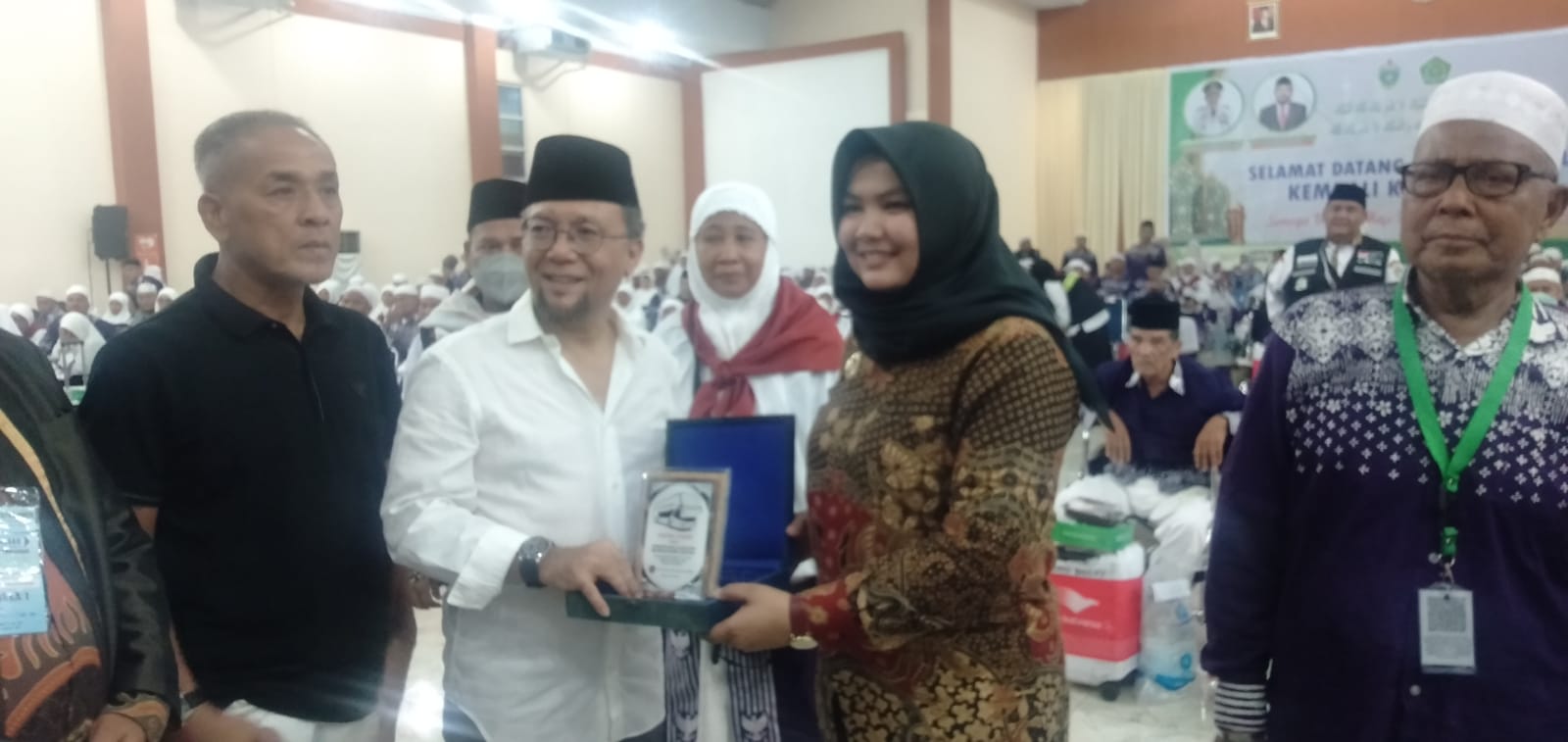 360 jemaah haji Kloter 03 Debarkasi Medan tiba di Tanah Air 360 jemaah haji Kloter 03 Debarkasi Medan tiba di Tanah Air