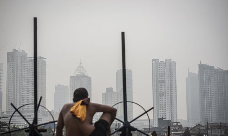 Kualitas udara di Jakarta Jumat terburuk kedua dunia Kualitas udara di Jakarta Jumat terburuk kedua dunia
