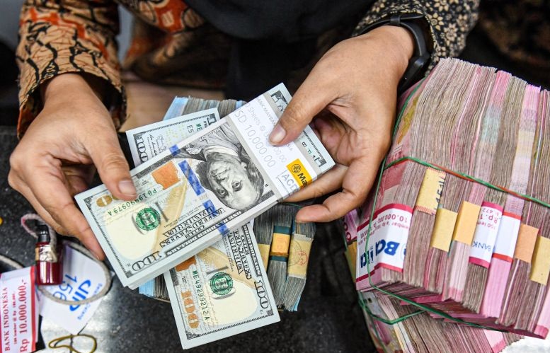 Rupiah Selasa pagi naik 22 poin menjadi Rp16.372 per dolar AS Rupiah Selasa pagi naik 22 poin menjadi Rp16.372 per dolar AS