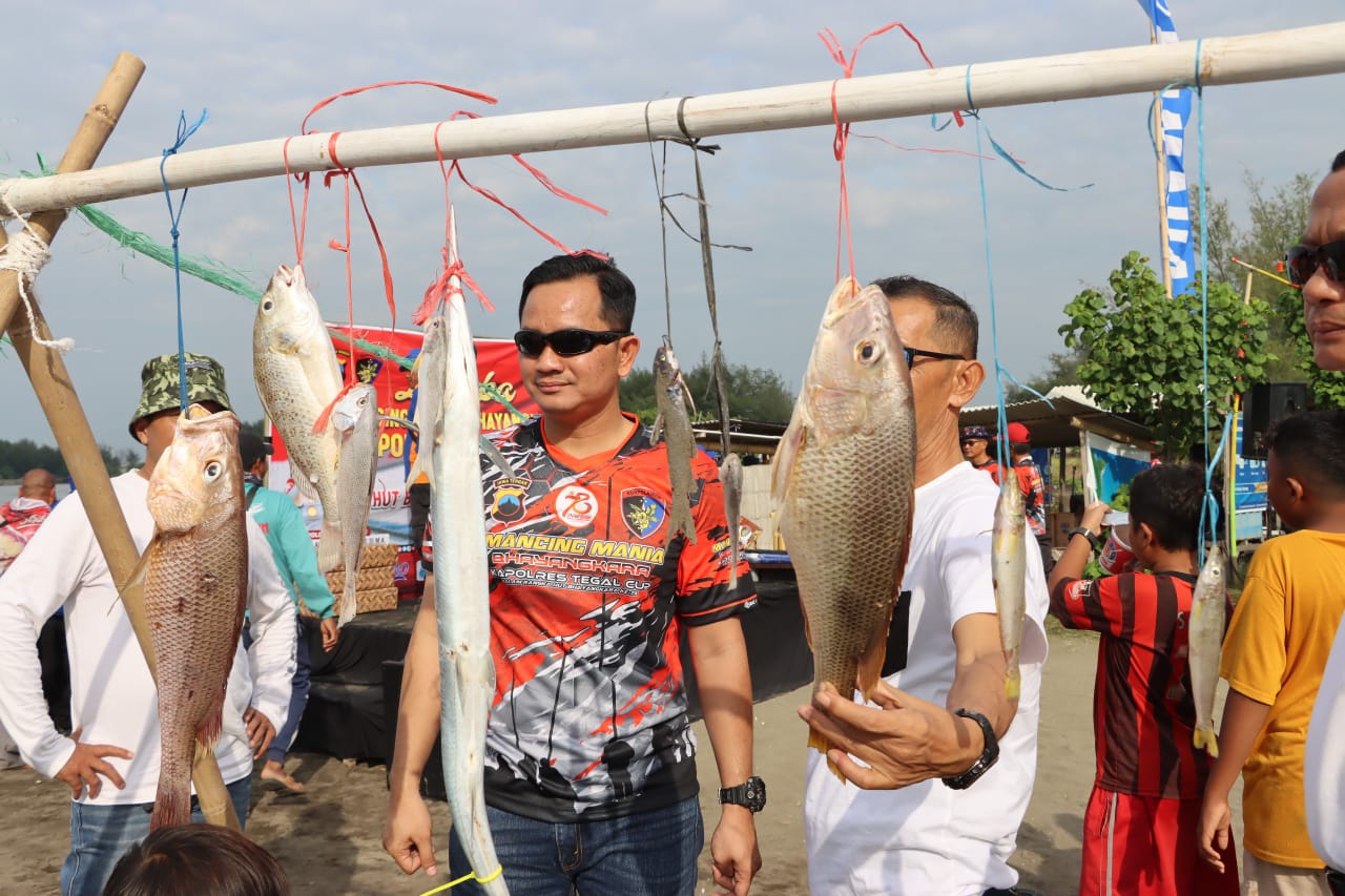 Peringatan HUT ke-78 Bhayangkara, Polres Tegal gelar lomba mancing Peringatan HUT ke-78 Bhayangkara, Polres Tegal gelar lomba mancing