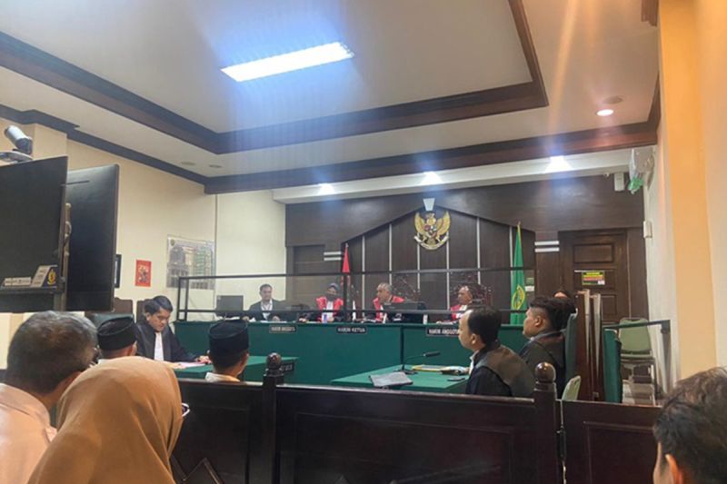 JPU tuntut mati kepada tiga terdakwa pembunuhan berencana di Jember JPU tuntut mati kepada tiga terdakwa pembunuhan berencana di Jember