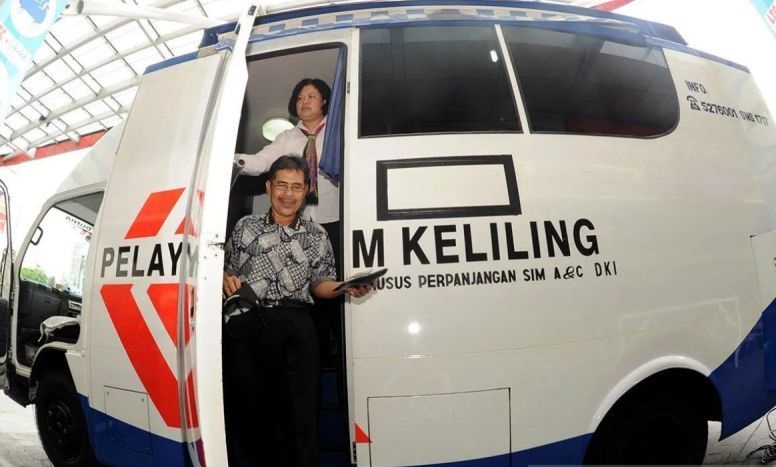 SIM Keliling Ditlantas Polda Metro di lima wilayah Jakarta Kamis ini