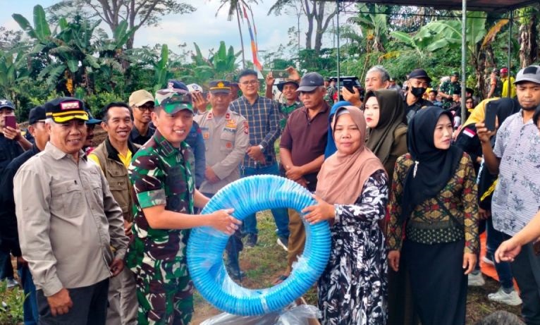 Rejang Lebong terima bantuan benih padi dan jagung sebanyak 67,62 ton Rejang Lebong terima bantuan benih padi dan jagung sebanyak 67,62 ton