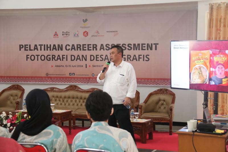 Kemensos gelar pelatihan fotografi dan desain grafis bagi disabilitas Kemensos gelar pelatihan fotografi dan desain grafis bagi disabilitas