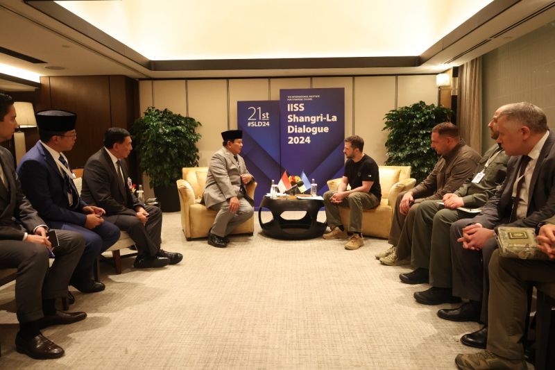 Pertemuan Menhan Prabowo dengan Presiden Ukraina untuk membahas perdamaian dan keamanan global Pertemuan Menhan Prabowo dengan Presiden Ukraina untuk membahas perdamaian dan keamanan global