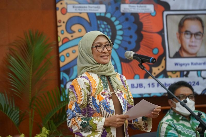 Dekranasda Sukabumi: Desainer muda dituntut kreatif hadapi persaingan Dekranasda Sukabumi: Desainer muda dituntut kreatif hadapi persaingan