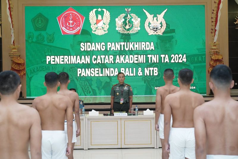 Sebanyak 84 calon taruna akademi TNI Bali dan NTB jalani tes terakhir Sebanyak 84 calon taruna akademi TNI Bali dan NTB jalani tes terakhir