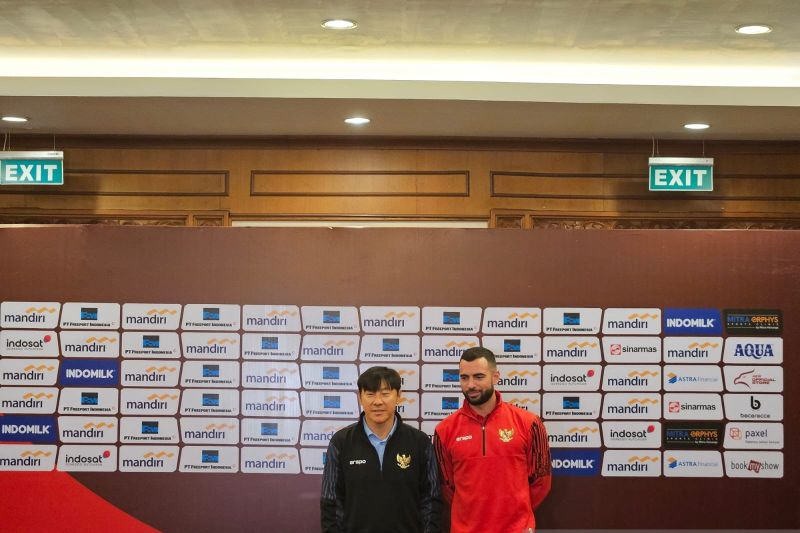 Shin Tae-Yong buka peluang mainkan Idzes saat lawan Irak