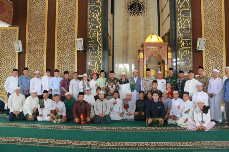 Pj Wali Kota Palembang programkan Shalat Jumat dengan warga
