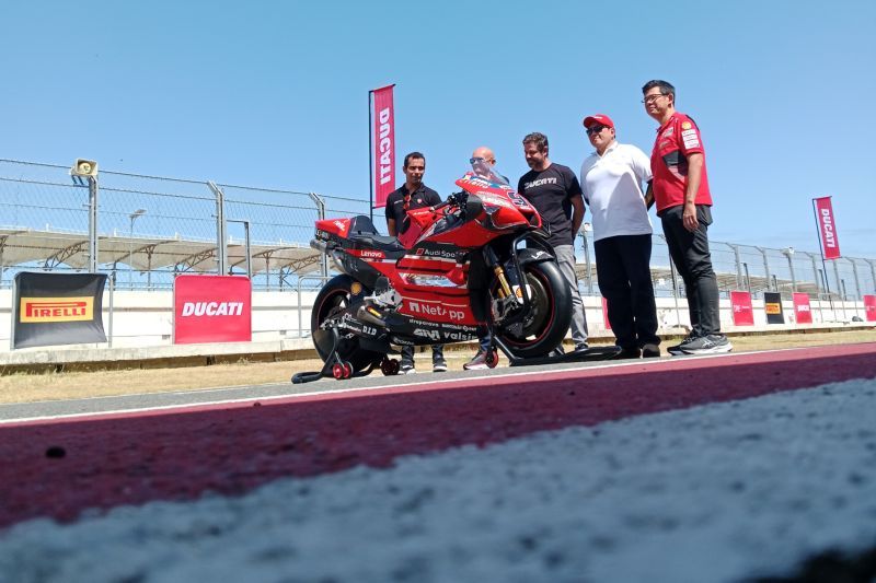 Danilo Petrucci jadi instruktur Ducati Riding Experience di Mandalika Danilo Petrucci jadi instruktur Ducati Riding Experience di Mandalika