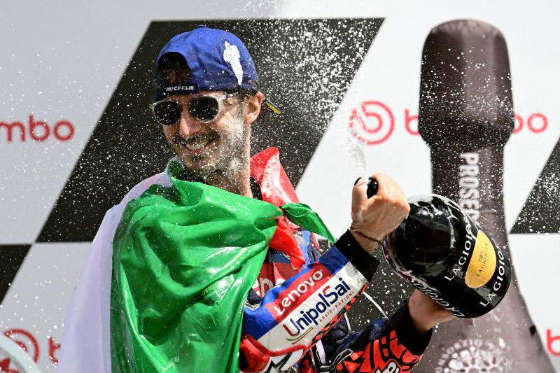 Klasemen MotoGP 2024 : Pecco terus bayangi Martin di puncak Klasemen MotoGP 2024 : Pecco terus bayangi Martin di puncak