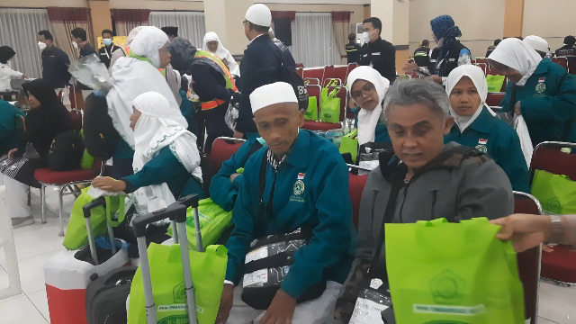 Karena beberapa penyakit, lima jemaah haji Embarkasi Solo dirawat intensif di RSUP Solo Karena beberapa penyakit, lima jemaah haji Embarkasi Solo dirawat intensif di RSUP Solo