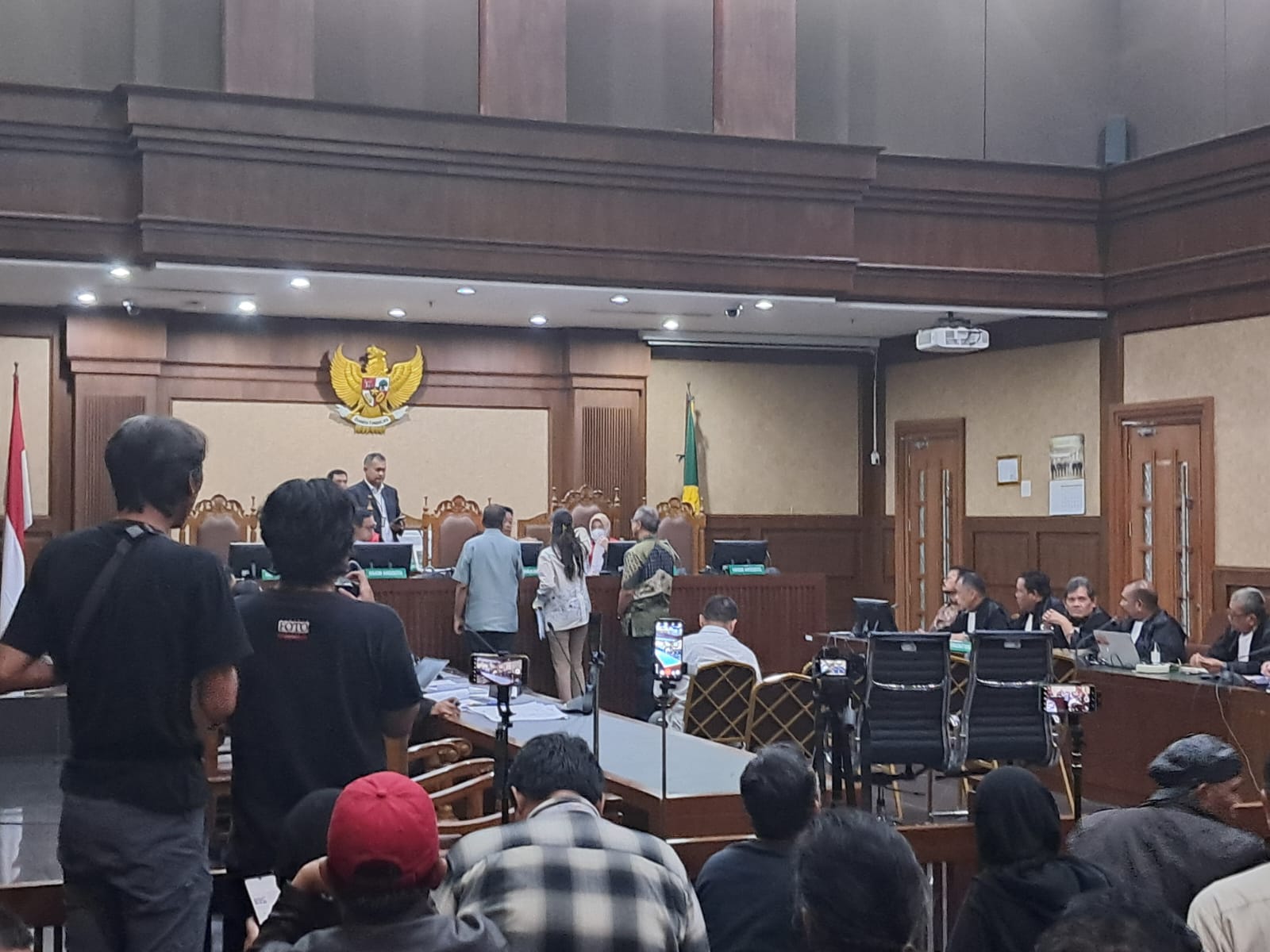 Saksi ungkap anak cucu SYL ikut rombongan Kementan pergi umroh Saksi ungkap anak cucu SYL ikut rombongan Kementan pergi umroh