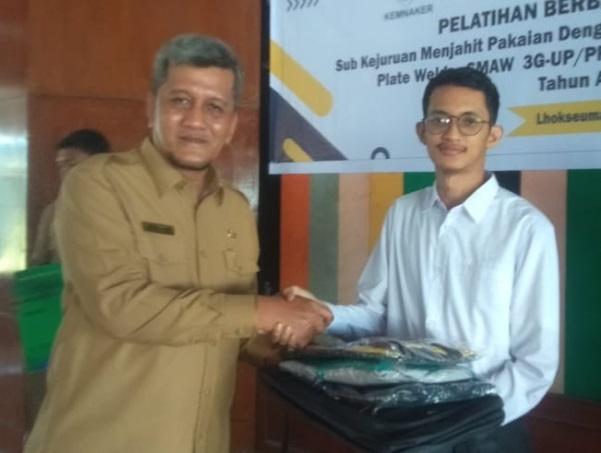 Pj Sekda optimistis Aceh Utara akan kembali bersinar jika miliki SDM yang kompeten Pj Sekda optimistis Aceh Utara akan kembali bersinar jika miliki SDM yang kompeten