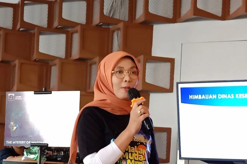 Dinkes DKI sarankan warga pakai masker di kerumunan cegah TBC Dinkes DKI sarankan warga pakai masker di kerumunan cegah TBC