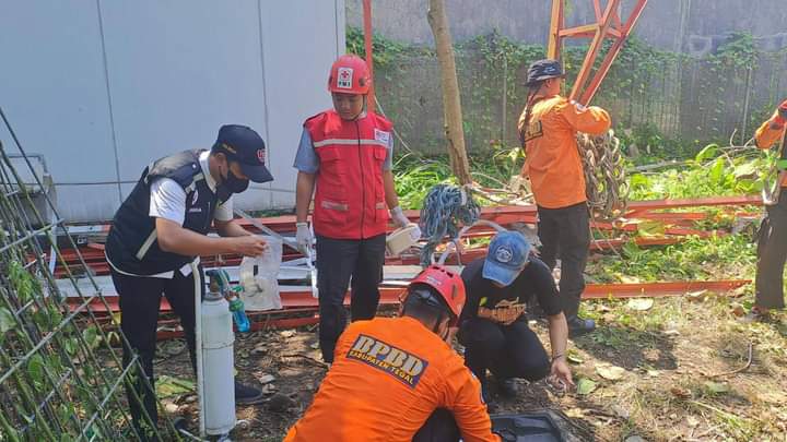 Pekerja konstruksi meninggal saat pemasangan dan perbaikan menara BTS di Tegal Pekerja konstruksi meninggal saat pemasangan dan perbaikan menara BTS di Tegal