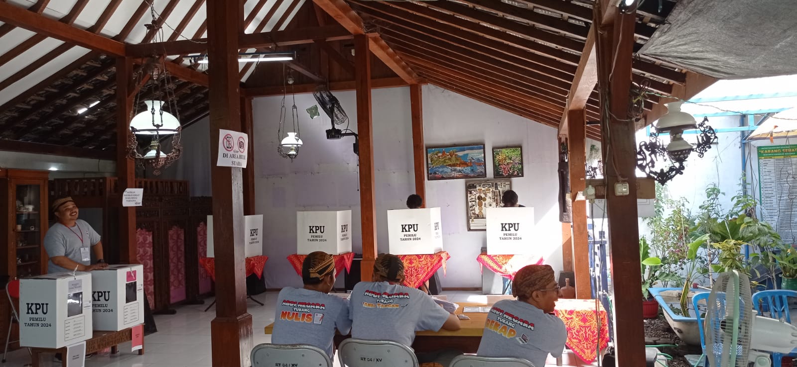 Ucapkan selamat kepada Prabowo-Gibran, penggagas kawalpemilu.org banjir kritikan Ucapkan selamat kepada Prabowo-Gibran, penggagas kawalpemilu.org banjir kritikan