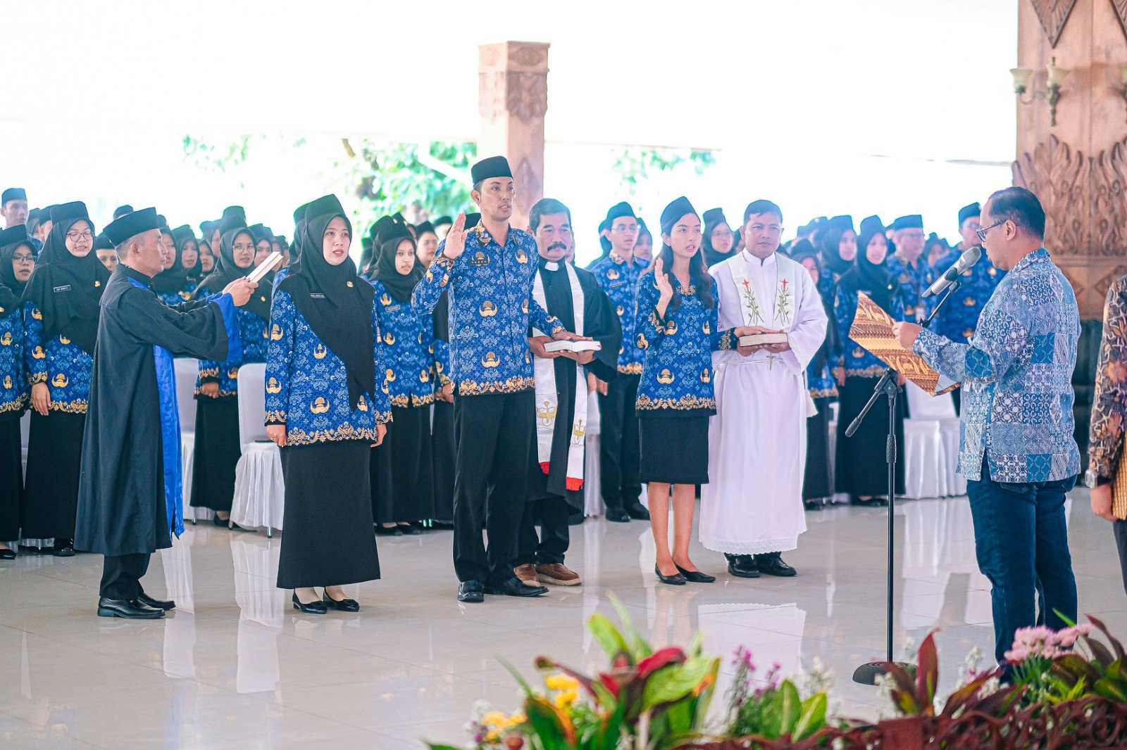 Dokter Aziz minta ASN Kota Magelang tunjukkan kinerja terbaik Dokter Aziz minta ASN Kota Magelang tunjukkan kinerja terbaik