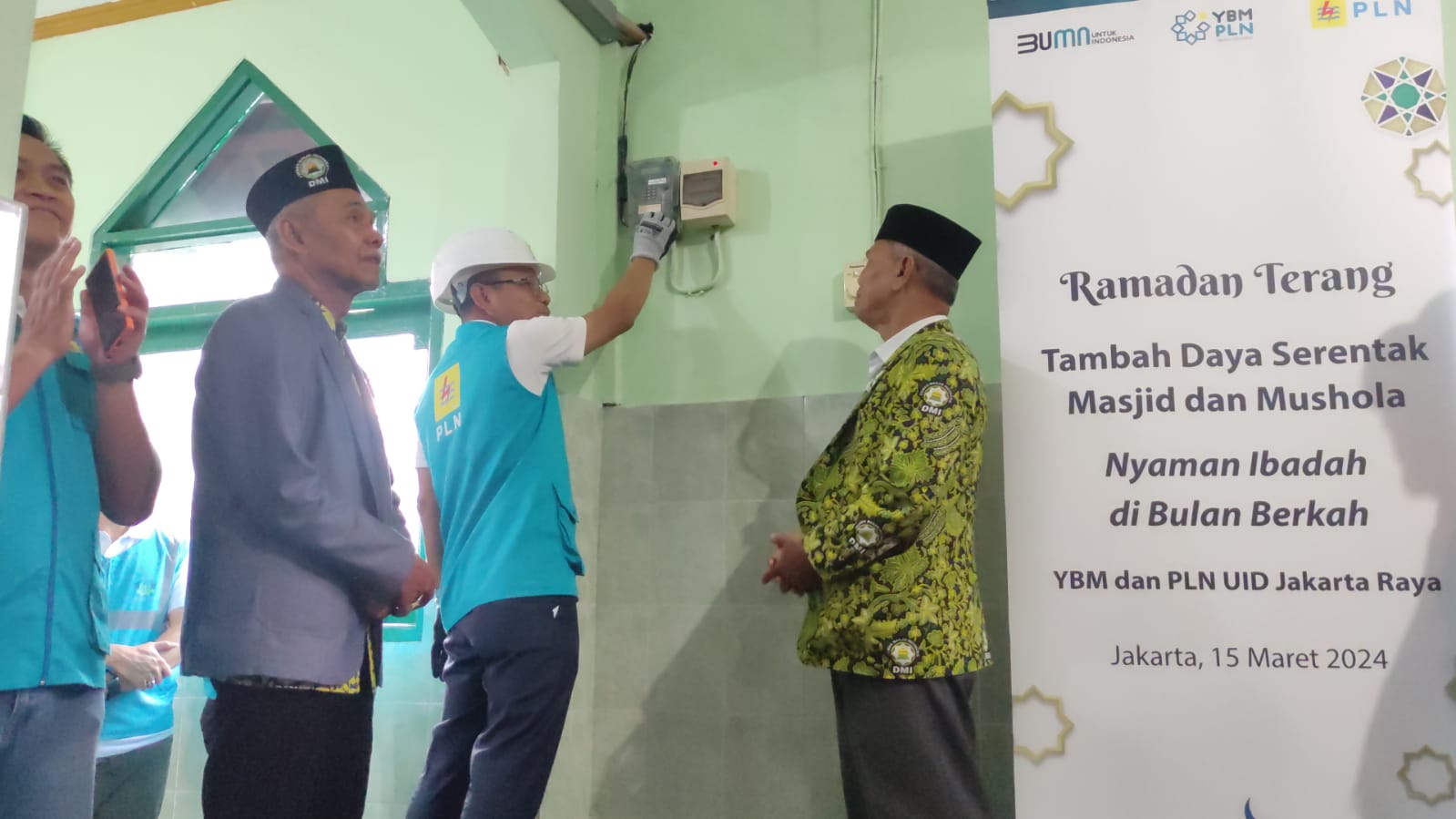 PLN gratiskan tambah daya listrik untuk masjid dan musala PLN gratiskan tambah daya listrik untuk masjid dan musala