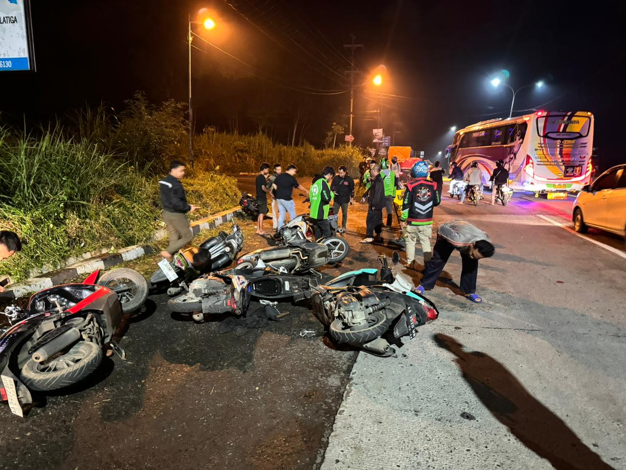 Aparat gagalkan dua kelompok akan tawuran, 9 motor tertinggal di TKP Aparat gagalkan dua kelompok akan tawuran, 9 motor tertinggal di TKP