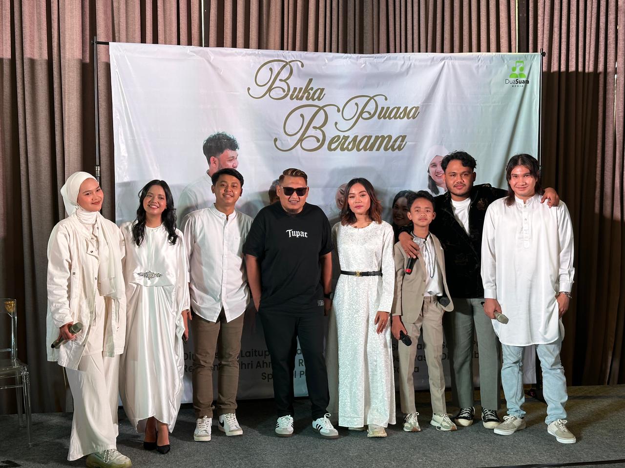 All Artist Dua Suara Media nyanyikan lagu berjudul Lebaran yang diciptakan Pepep ST12