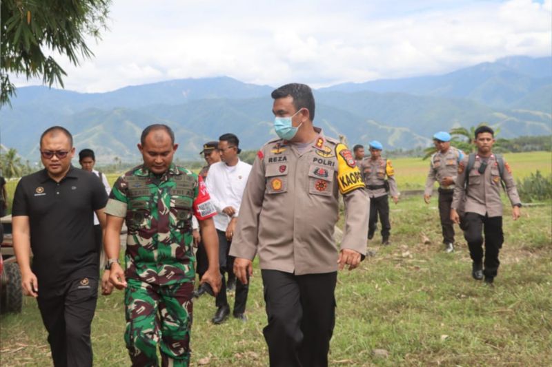 Polisi perketat lokasi peresmian irigasi Presiden Jokowi di Sigi Polisi perketat lokasi peresmian irigasi Presiden Jokowi di Sigi
