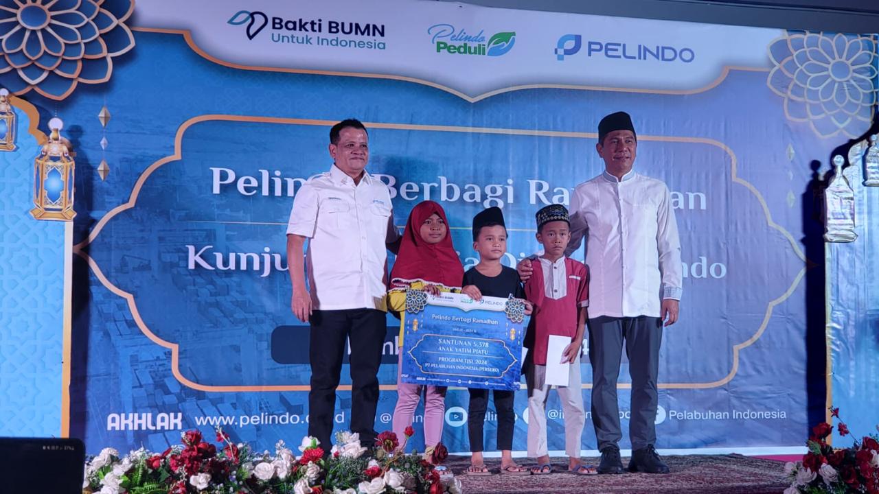 Pelindo komitmen dukung kelancaran logistik dan konektivitas nasional Pelindo komitmen dukung kelancaran logistik dan konektivitas nasional