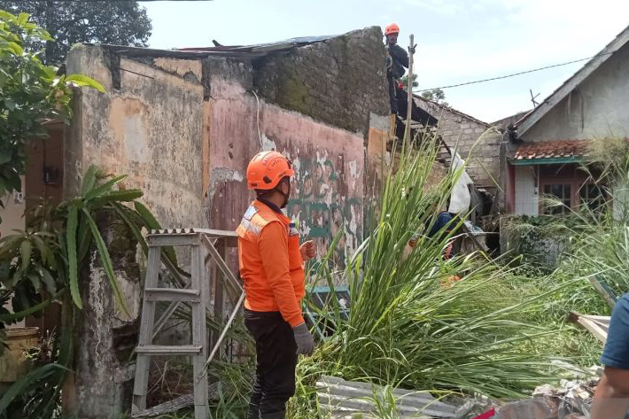 Kerugian akibat bencana di Kota Sukabumi mencapai Rp1,25 miliar Kerugian akibat bencana di Kota Sukabumi mencapai Rp1,25 miliar