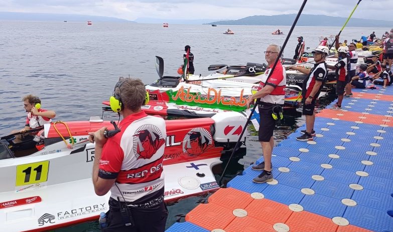 F1 powerboat, amunisi andalan kembangkan Danau Toba F1 powerboat, amunisi andalan kembangkan Danau Toba