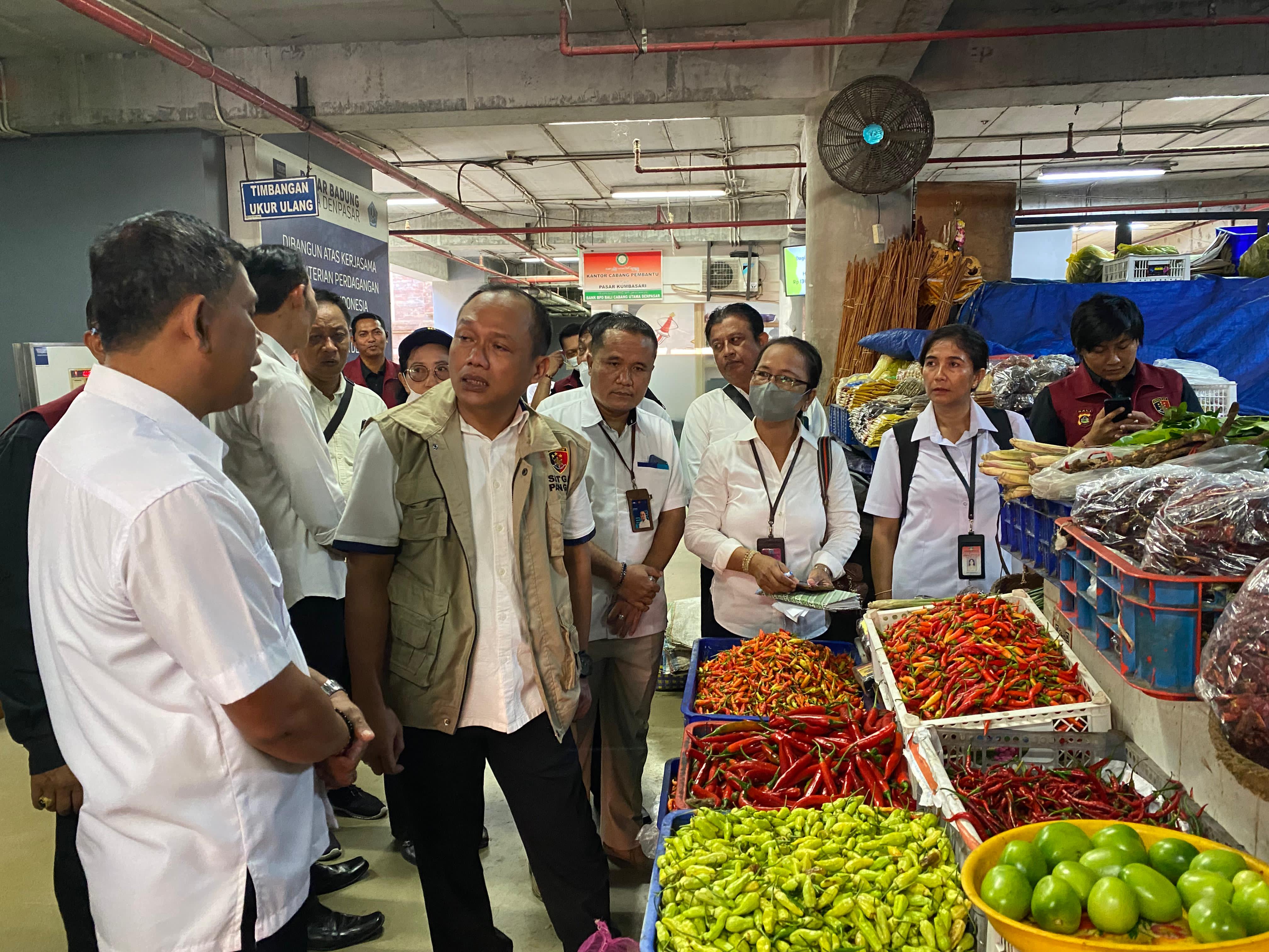 Satgas Pangan Polri awasi pendistribusian bahan pokok penting jelang Idul Fitri Satgas Pangan Polri awasi pendistribusian bahan pokok penting jelang Idul Fitri