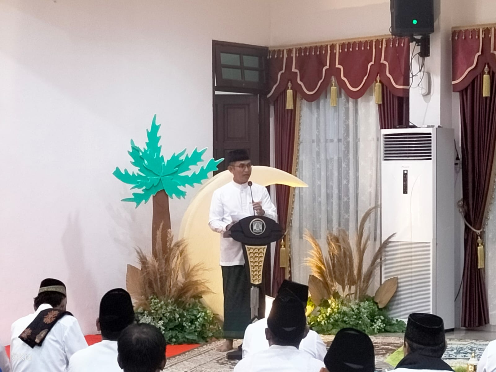 Bagikan paket Ramadan, Wali Kota Balikpapan ingatkan infak dan sedekah Bagikan paket Ramadan, Wali Kota Balikpapan ingatkan infak dan sedekah