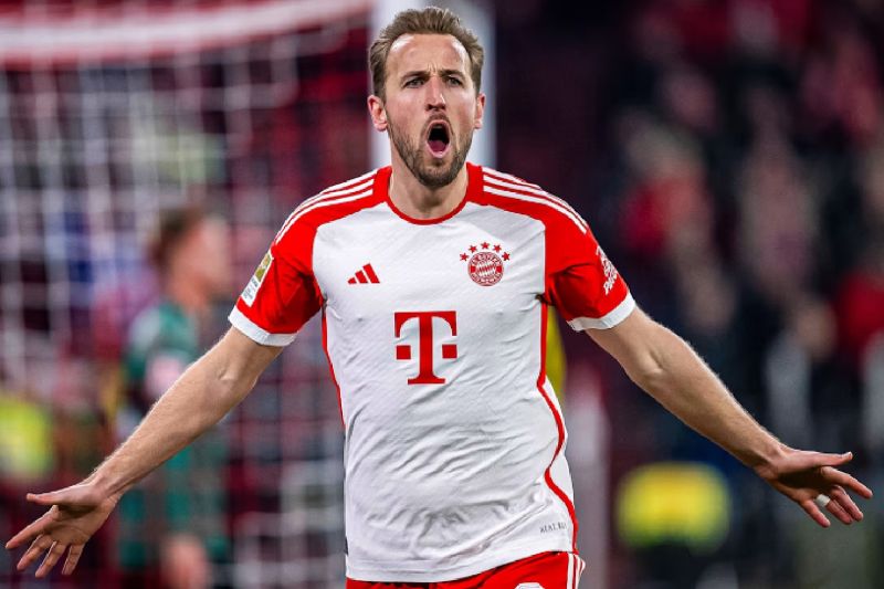 Bayern Muenchen maju ke perempat final setelah kalahkan Lazio 3-0 Bayern Muenchen maju ke perempat final setelah kalahkan Lazio 3-0