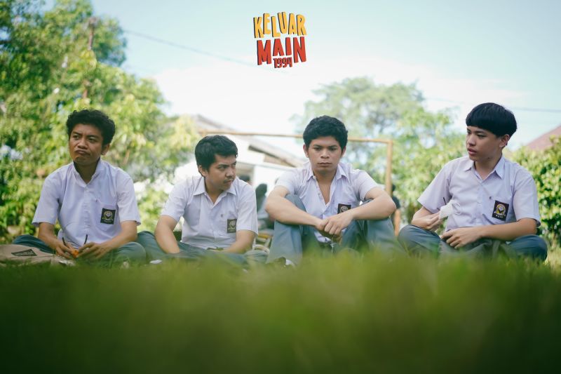 Film Keluar Main 1994 mengangkat cerita keluarga Film Keluar Main 1994 mengangkat cerita keluarga