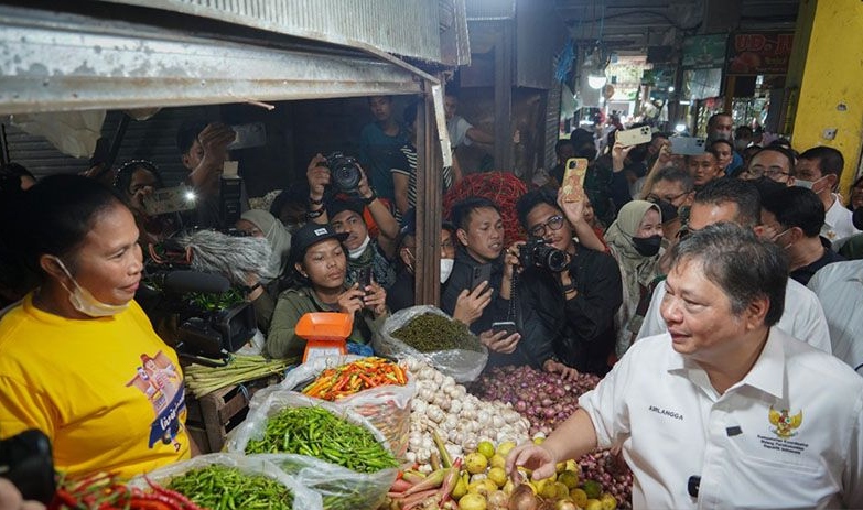 Jelang Ramadhan, Airlangga sebut beberapa harga pangan mulai turun