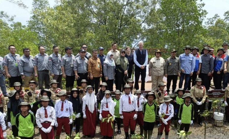 Menteri LHK tanam pohon mangrove serentak se-Indonesia dari Bengkalis