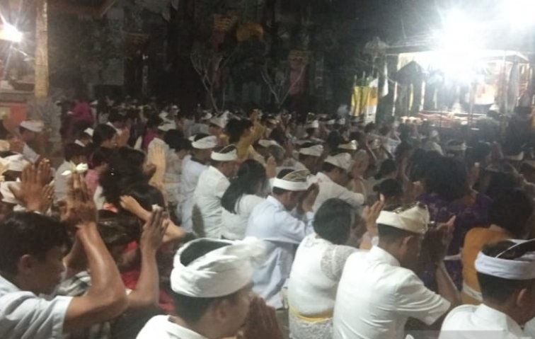 Perayaan Nyepi di Kubu Raya tanpa pawai Ogoh-Ogoh Perayaan Nyepi di Kubu Raya tanpa pawai Ogoh-Ogoh