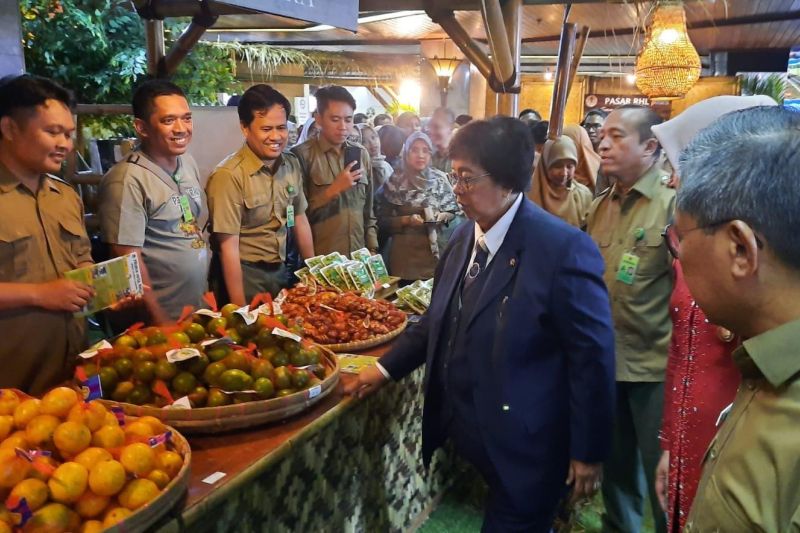 KLHK gelar pasar RHL jajakan produk pertanian agroforestry KLHK gelar pasar RHL jajakan produk pertanian agroforestry