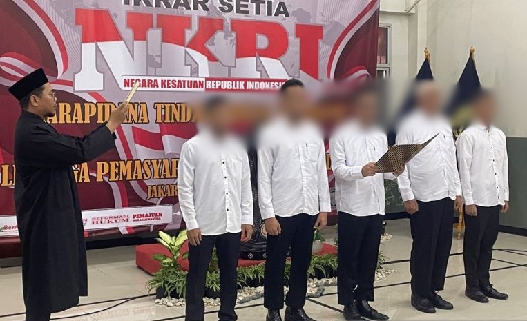 Lima napiter di Lapas Salemba berikrar setia kepada NKRI Lima napiter di Lapas Salemba berikrar setia kepada NKRI