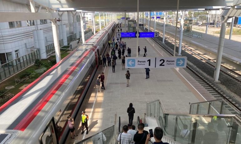 KCIC tambah perjalanan Kereta Cepat Whoosh jadi 44 jadwal per hari