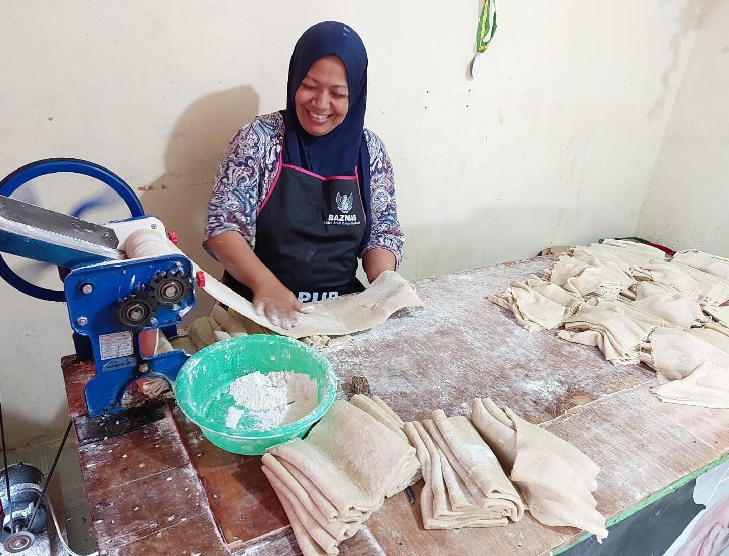 Ramai pesanan di Bulan Ramadan, omzet usaha kue mustahik binaan BAZNAS meningkat Ramai pesanan di Bulan Ramadan, omzet usaha kue mustahik binaan BAZNAS meningkat
