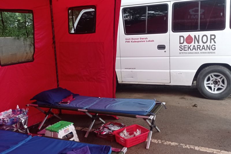 Jelang Ramadhan PMI Lebak gelar donor darah di Alun-alun Rangkasbitung Jelang Ramadhan PMI Lebak gelar donor darah di Alun-alun Rangkasbitung