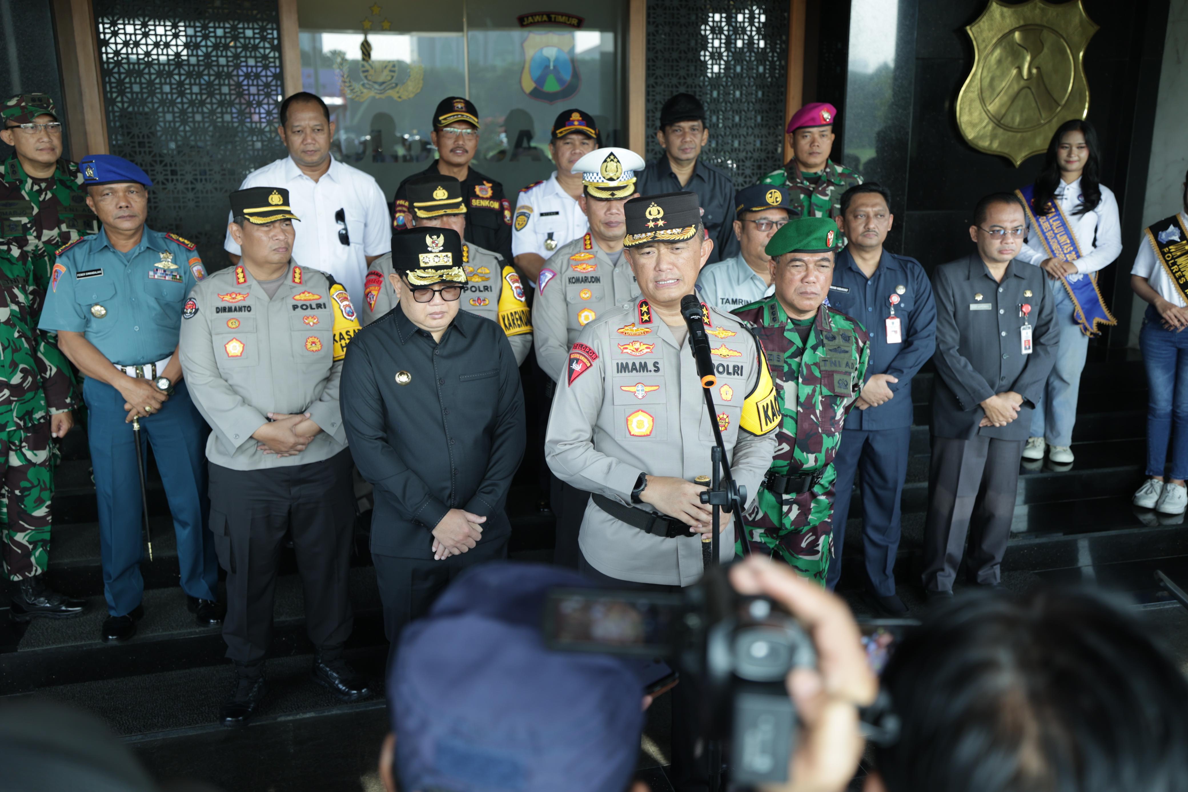 Cegah lakalantas, Polda Jatim gelar Operasi Keselamatan Semeru 2024 Cegah lakalantas, Polda Jatim gelar Operasi Keselamatan Semeru 2024