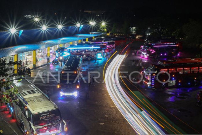 Zurich Indonesia bagikan 1.000 asuransi kecelakaan gratis bagi pemudik Zurich Indonesia bagikan 1.000 asuransi kecelakaan gratis bagi pemudik